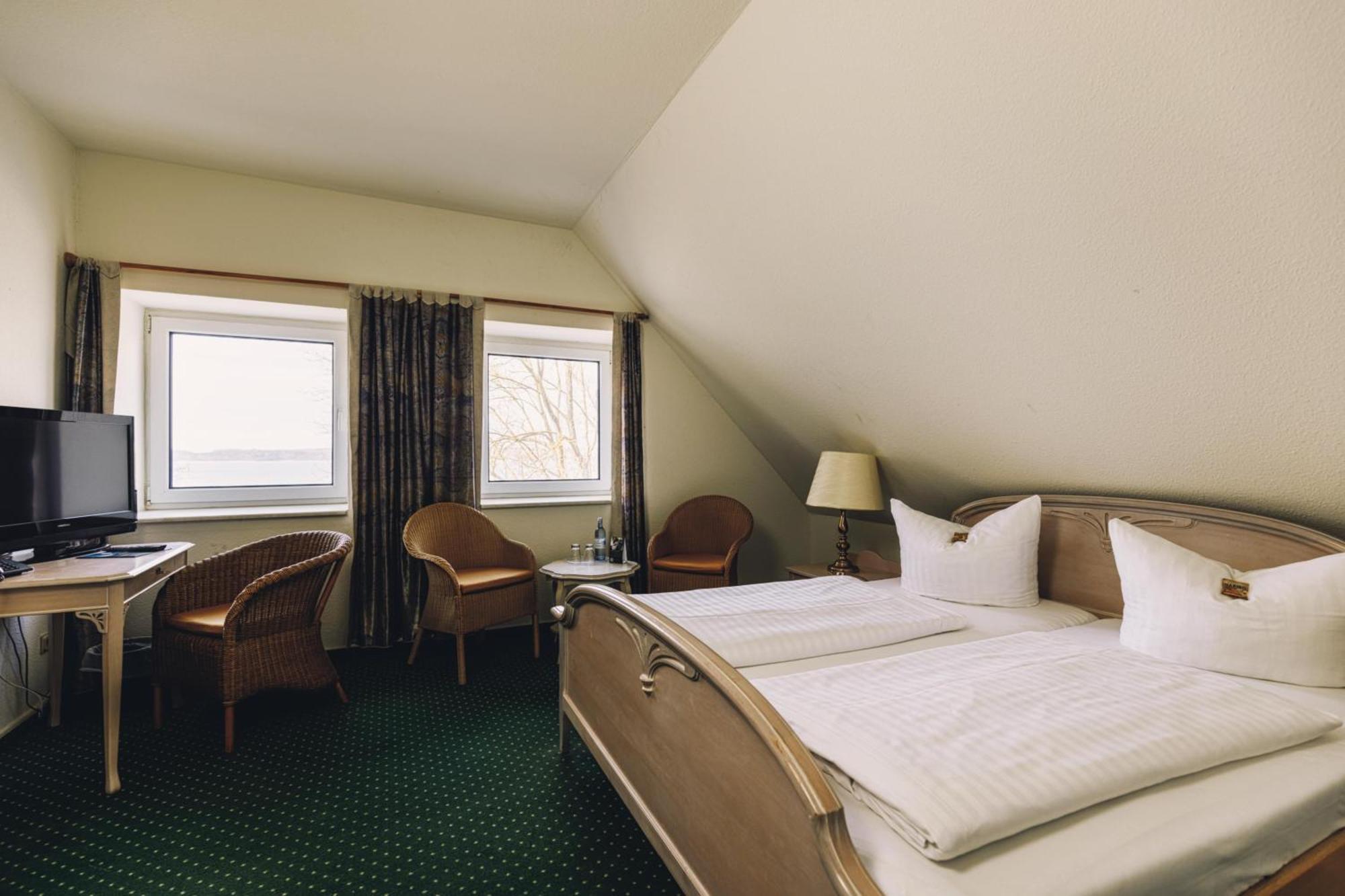 Seehotel Heidehof Klein Nemerow Ngoại thất bức ảnh