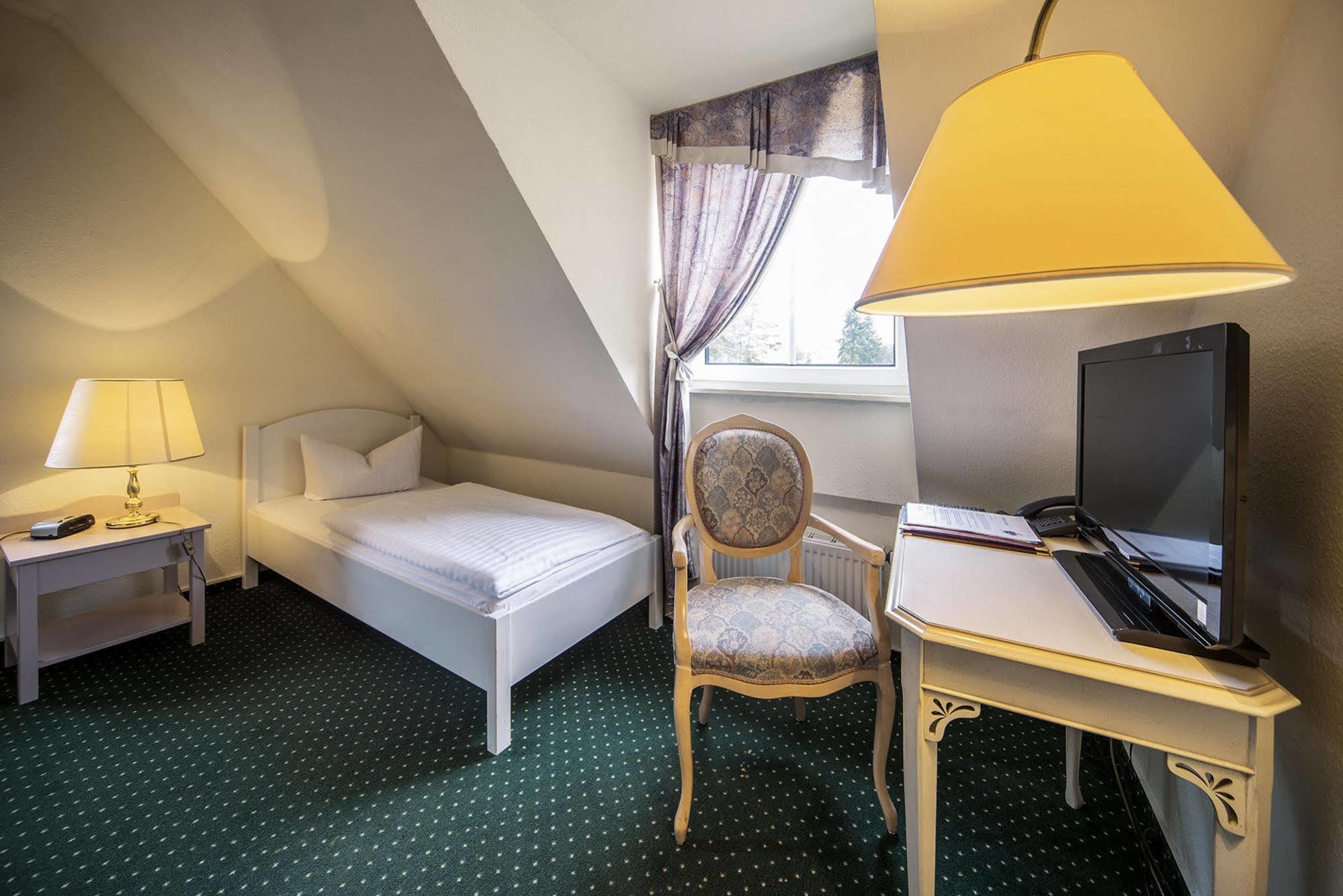 Seehotel Heidehof Klein Nemerow Ngoại thất bức ảnh